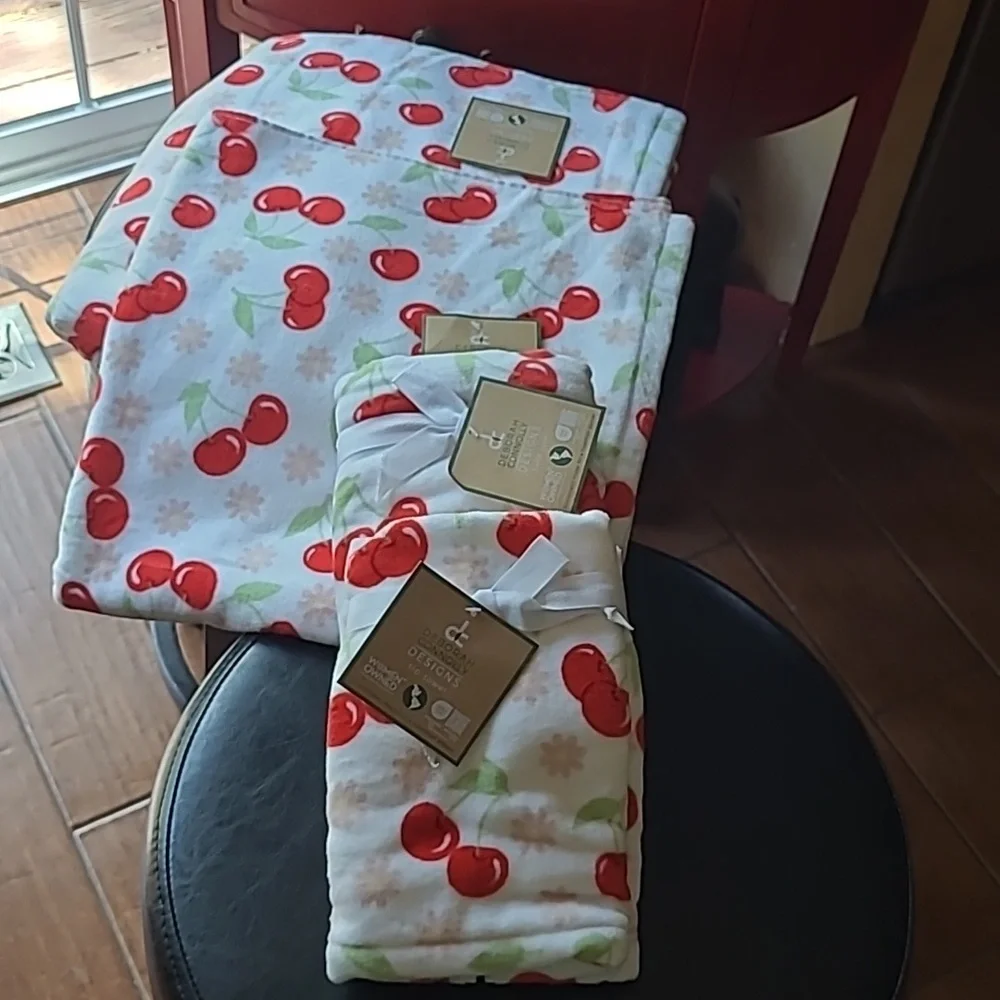 Deborah Connolly Bath Towel Set